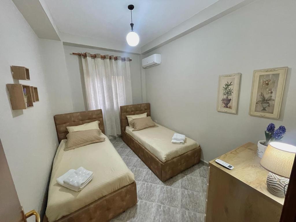 City Center Apartment Тирана Екстериор снимка