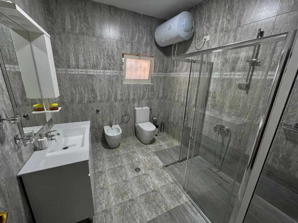 City Center Apartment Тирана Екстериор снимка