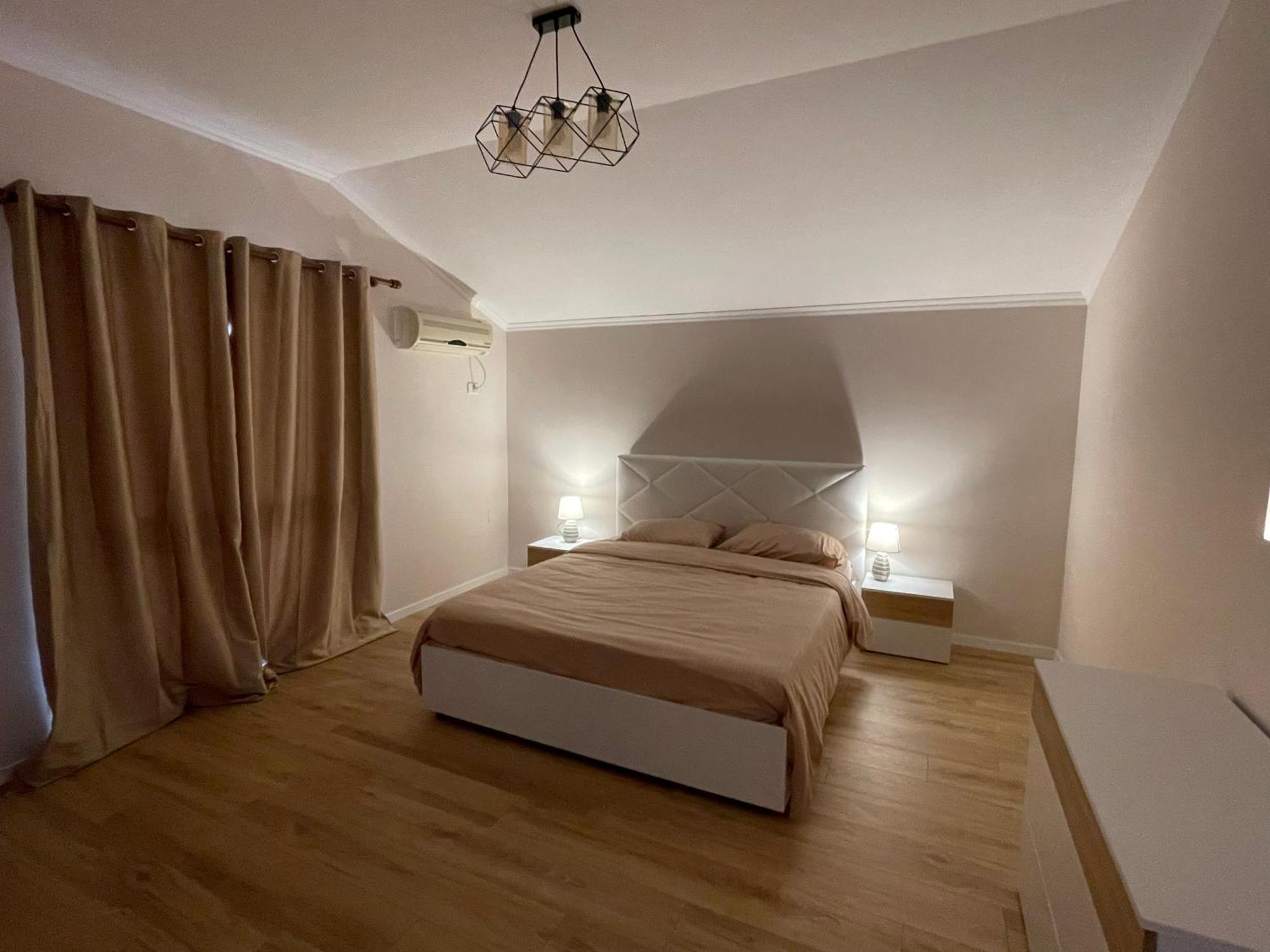 City Center Apartment Тирана Екстериор снимка