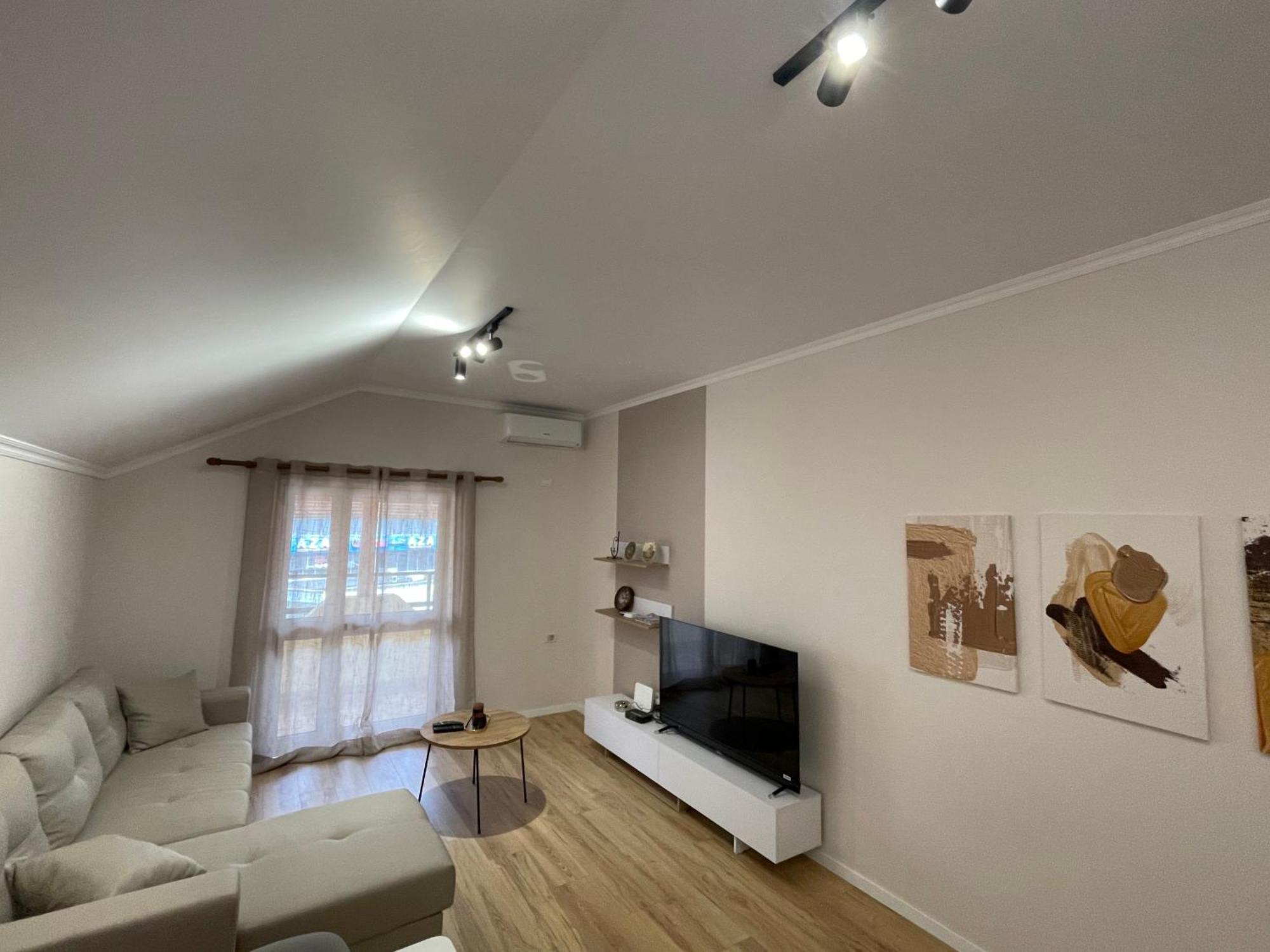 City Center Apartment Тирана Екстериор снимка