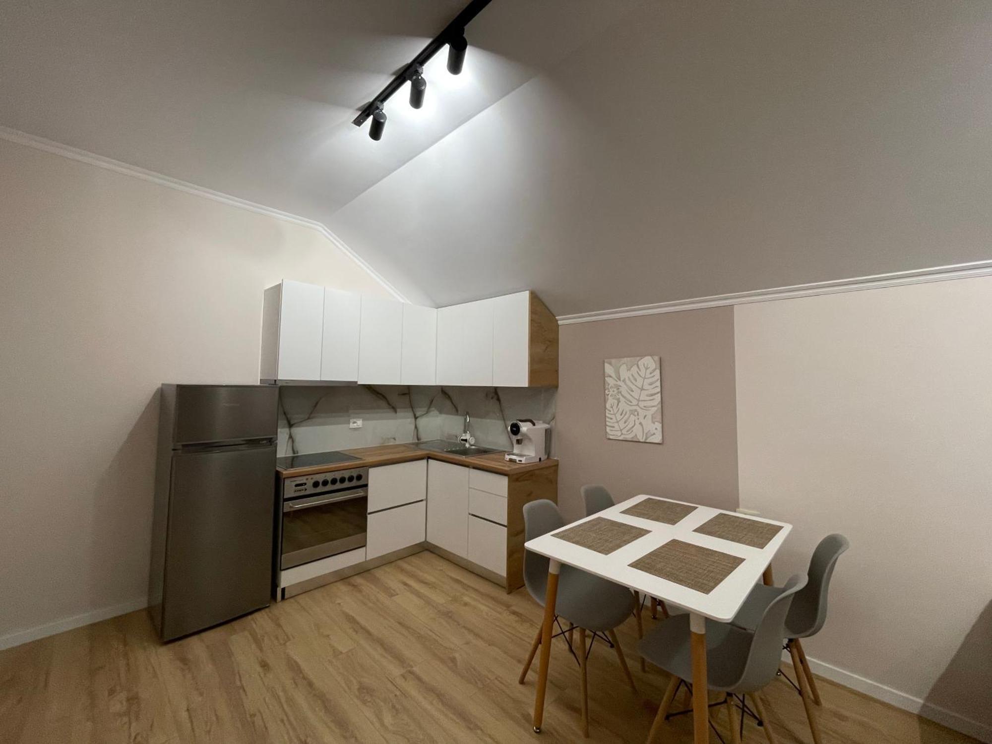 City Center Apartment Тирана Екстериор снимка